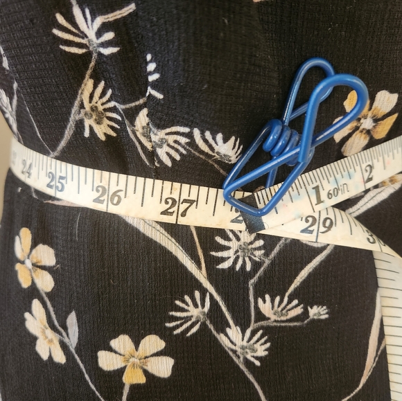 Lulu's Black Floral Wrap Dress size 2 - Picture 3 of 15